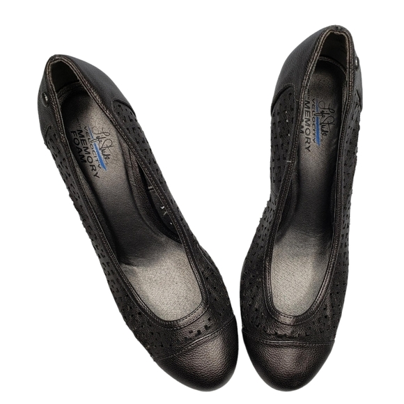 Life Stride | Metallic Pewter Almond Toe Slip On Memory Foam Flex Pumps Womens 8 - Picture 2 of 13